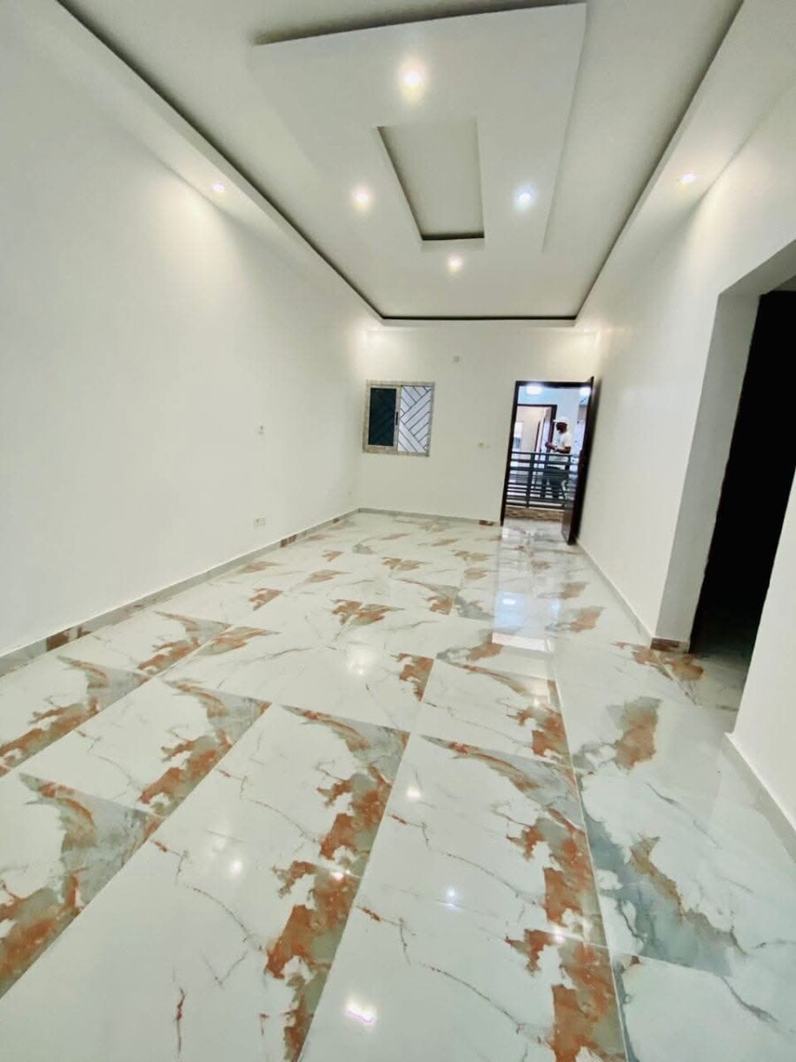 Appartement de 2p a angré nouveau chu derriere la pharmacie val d’Oise