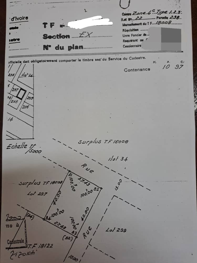 *EN VENTE A MARCORY ZONE 4*🇨🇮🏙 *EN VENTE UN MAGNIFIQUE TERRAIN STRATEGIQUEMENT BIEN