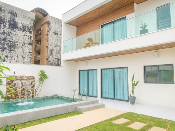 EN VENTE – Villa Duplex haut standing à Cocody Angré Nouveau CHU – ⁠04 chambres spacieuses
