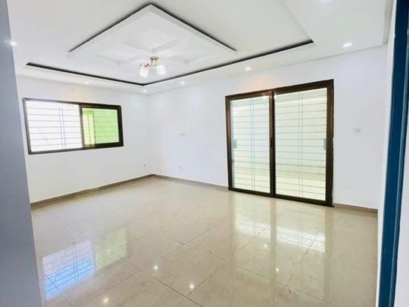 CÔTÉ DIVOIRE ( PORT-BOUET ) A LOUER VILLA 🏠 BASSE (04)PIÈCES ABIDJAN ROND POINT ANANI