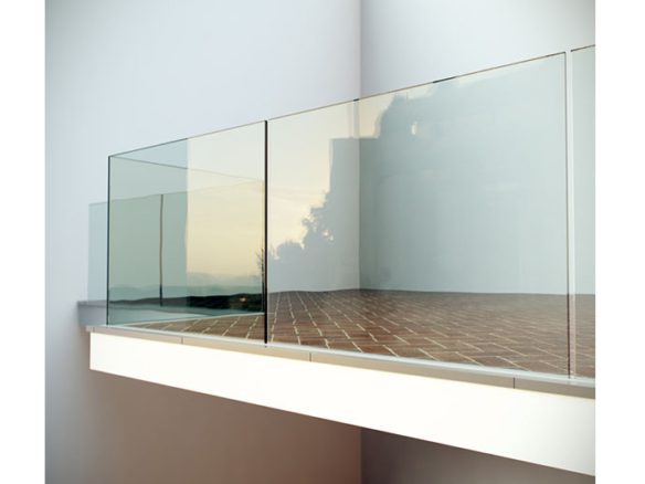 GARDE_CORPS EN VERRE