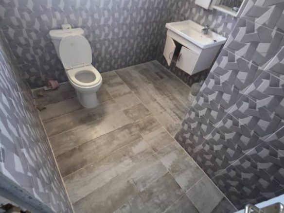 Duplex *6 pièces*( 4 chambres 2 salon 1 salle à manger) à louer à grand bassam