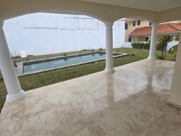 𝐋𝐎𝐂𝐀𝐓𝐈𝐎𝐍 𝐃𝐔𝐏𝐋𝐄𝐗 𝟔 𝐏𝐈È𝐂𝐄𝐒 ,𝐏𝐈𝐒𝐂𝐈𝐍𝐄 , 𝐉𝐀𝐑𝐃𝐈𝐍