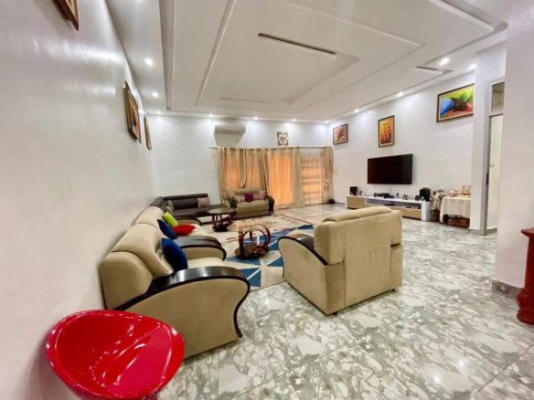 À VENDRE UNE SUBLIME VILLA DE 05 PIÈCES + UNE INDÉPEND