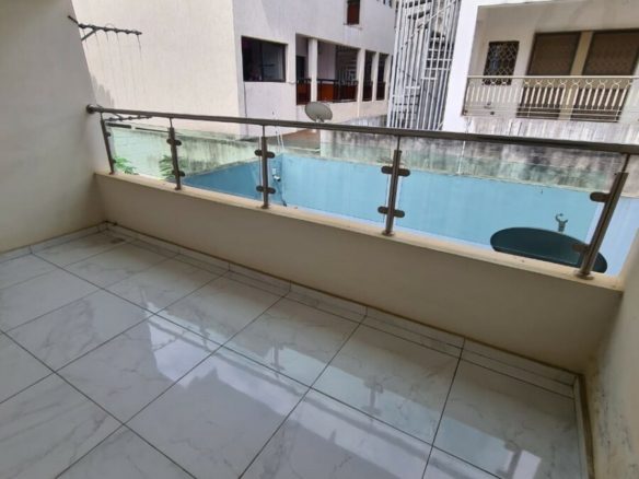 Disponible a angré nouveau chu cité harmonie une duplex composé de Deux grand salon