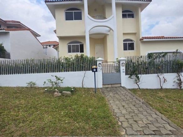 𝐋𝐎𝐂𝐀𝐓𝐈𝐎𝐍 𝐃𝐔𝐏𝐋𝐄𝐗 𝟔 𝐏𝐈È𝐂𝐄𝐒 ,𝐏𝐈𝐒𝐂𝐈𝐍𝐄 , 𝐉𝐀𝐑𝐃𝐈𝐍