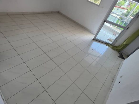 Duplex *6 pièces*( 4 chambres 2 salon 1 salle à manger) à louer à grand bassam