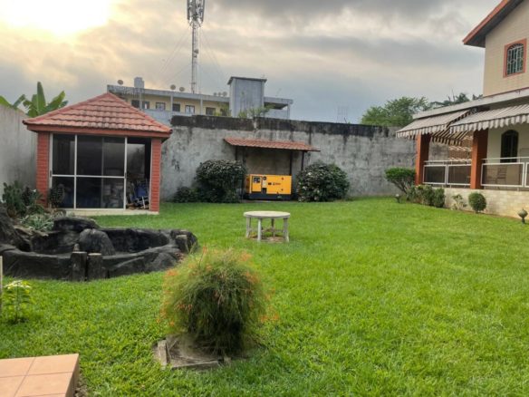 Projet: Vente d’une résidence à Abidjan Riviera Bonoumin près d’Abidjan Mall Terrain: 800