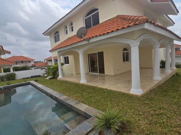 𝐋𝐎𝐂𝐀𝐓𝐈𝐎𝐍 𝐃𝐔𝐏𝐋𝐄𝐗 𝟔 𝐏𝐈È𝐂𝐄𝐒 ,𝐏𝐈𝐒𝐂𝐈𝐍𝐄 , 𝐉𝐀𝐑𝐃𝐈𝐍