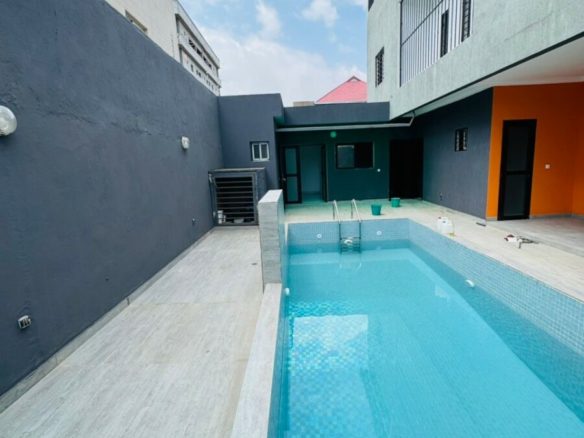 *EN LOCATION* *Riviera Abatta Akouedo, à proximité de la base CIE