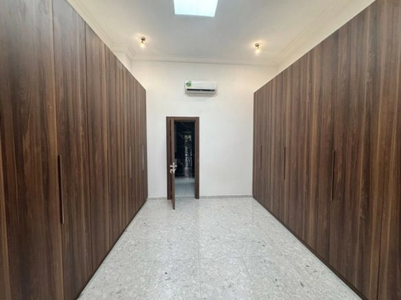 VILLA MEUBLEE, Riviera Golf 04 – Beverlly Hills, Une belle villa duplex lumineuse entière