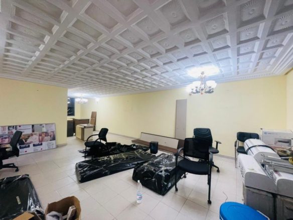 En location Villa Basse 4 pièces avec 2 indépendance cour avant et arrière a ANGRÉ Sicogi