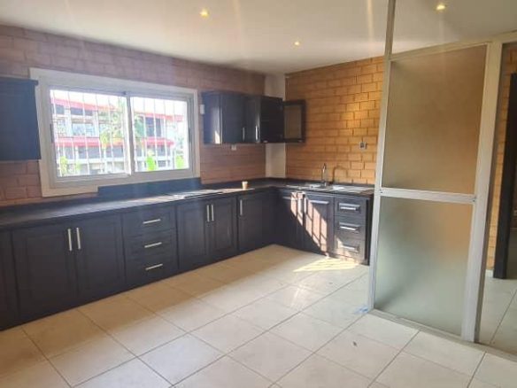 LOCATION, Riviera Bonoumin Une grande maison de 07 pièces disponible