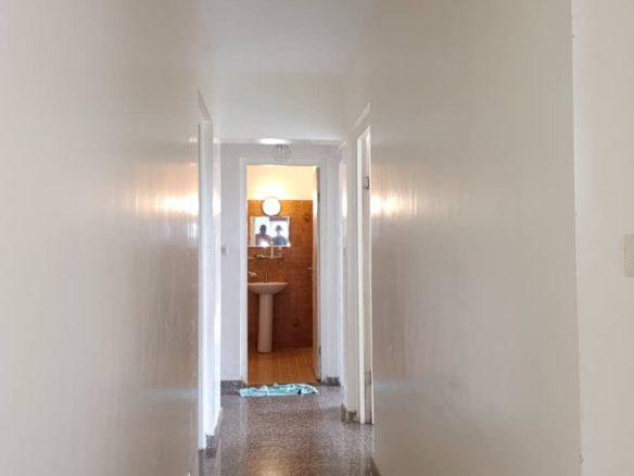 En vente à la riviera golf dans les caddys, un grand appartement de 5 pièces au 5e étage