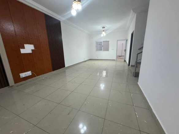 #LOCATION MAGNIFIQUE VILLA DUPLEX DE 6 PIÈCES COUR AVANT ET COUR DISPONIBLE À FAYA