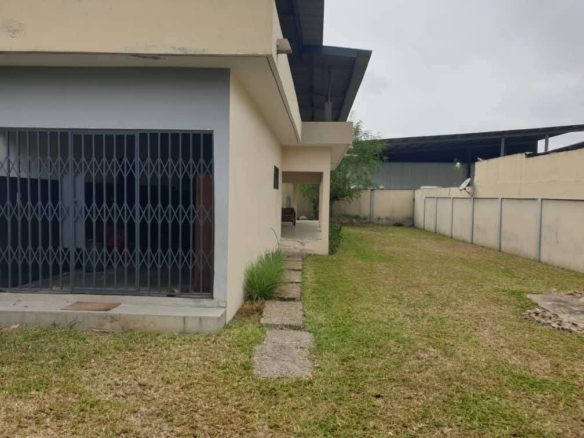 LOCATION VILLA BASSE 5 PIÈCES Cocody Riviéra Bonoumin situé non loin d’Abidjan Mall