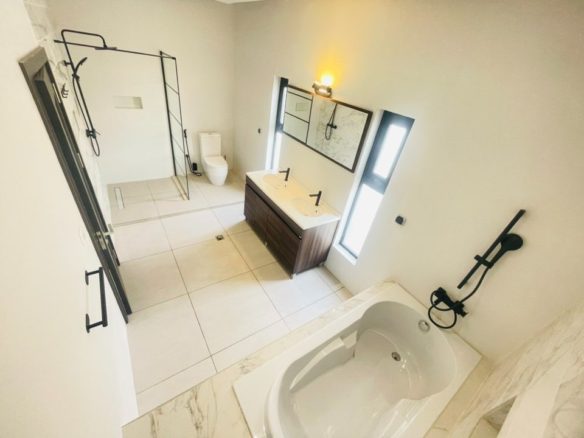 𝐕𝐄𝐍𝐓𝐄 𝐃𝐄 𝐃𝐔𝐏𝐋𝐄𝐗 𝟔 𝐏𝐈𝐄𝐂𝐄𝐒 𝐀𝐕𝐄𝐂 𝐆𝐀𝐑𝐀𝐆𝐄 𝐁𝐢𝐧𝐠𝐞𝐫𝐯𝐢𝐥𝐥e