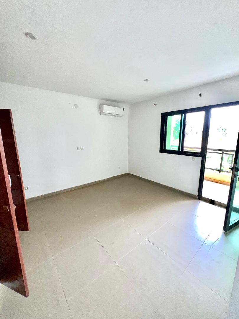 *BASSAM MOCKEYVILLE 📍* Mise en vente d’une magnifique villa haut standing de 06 pièces