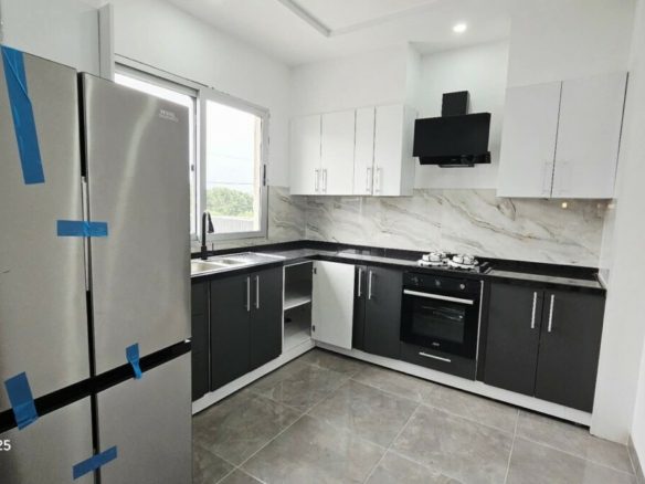 Belle villa duplex de 4 pièces située dans une cité résidentielle et calme, la cité Rosier