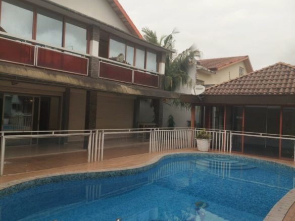 A VENDRE COCODY-ANGRÉ 8ÈME TRANCHE (CITÉ ARCADES 3) : Duplex marbré de 6 pièces + 1 dépend