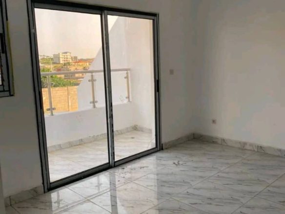 *COCODY ANGRÉ 10 EM TRANCHE* ENCORE UNE VILLA DISPONIBLE.