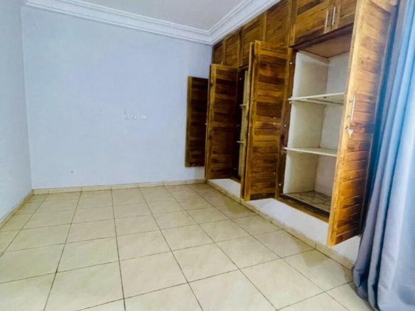 💠 Cocody Angré Nouveau chu, très proche d’une grande voie 💠 🌺 Mise en location