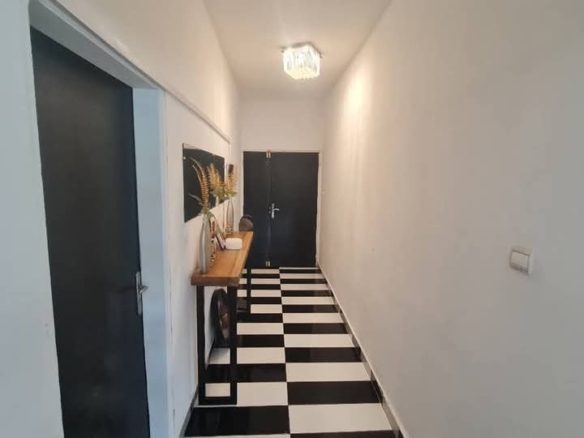 À LOUER : Magnifique Duplex🏡 5 PIÈCES MEUBLÉE avec Piscine 📍Bassam Carrefour Bâteau