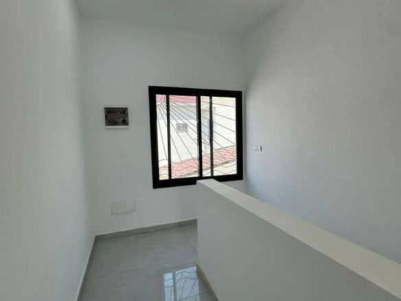 📍BASSAM🏡 À LOUER ✨Villa 5 pièces + Piscine ✅Loyer 800000 FCFA 📍 Grand-Bassam, Modeste