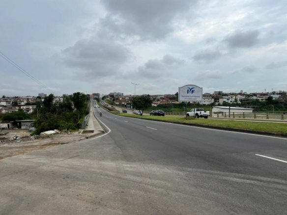 COCODY ANGRE CITÉ DIASPORA . -VILLA DUPLEX DE 8 PIÈCES AVEC UN SOUS- SOL