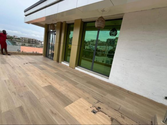 COCODY ANGRE CITÉ DIASPORA . -VILLA DUPLEX DE 8 PIÈCES AVEC UN SOUS- SOL