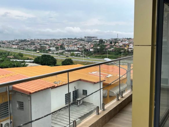 COCODY ANGRE CITÉ DIASPORA . -VILLA DUPLEX DE 8 PIÈCES AVEC UN SOUS- SOL