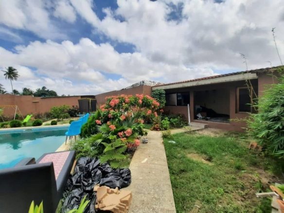 UN DUPLEX DE TYPE F7 EN VENTE A ABIDJAN A PORT-BOUET