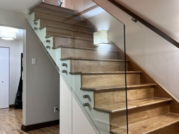 RAMPES D’ESCALIERS EN VERRE
