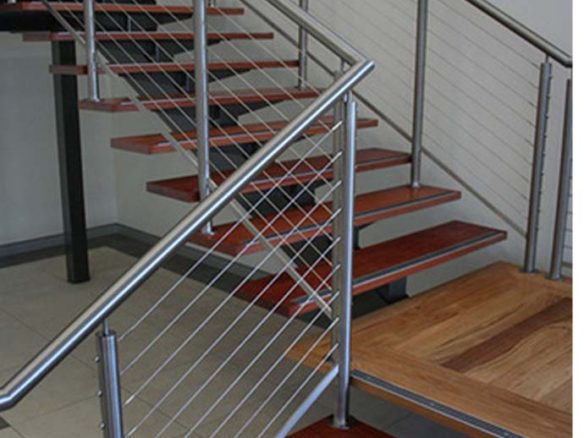 RAMPES D’ESCALIER INOX