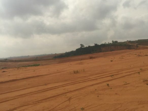 Terrain en vente à ANGRE