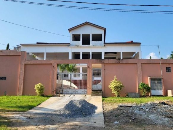 🏨 Résidence hôtel à vendre en l’état à Bingerville non loin du lycée jeunes filles ♦️