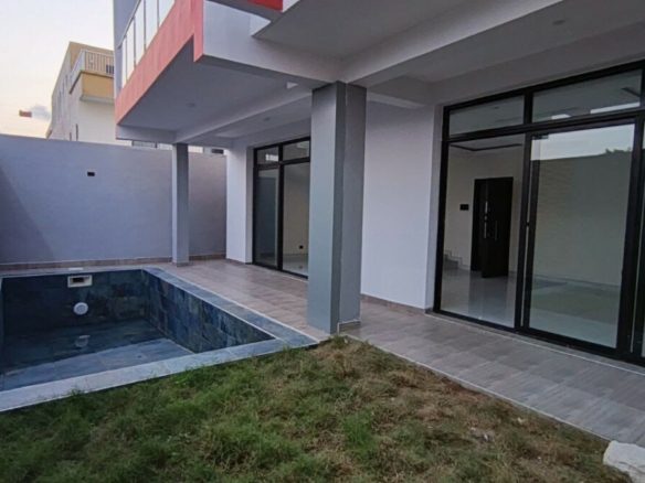 BONSOIR FAMILLE. VENTE EXCLUSIVE A LA RIVIERA 4 N’BADON ❗❗ 2 magnifiques villas Triplex