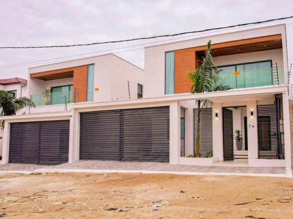 EN VENTE – Villa Duplex haut standing à Cocody Angré Nouveau CHU – ⁠04 chambres spacieuses