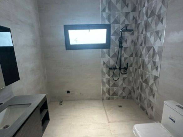 CHAP CHAP SA NÉ DUR PAR OO’OH MISE EN VENTE A COCODY ANGRÉ CHU A DJOROBITE 1📍 2 VILLAS