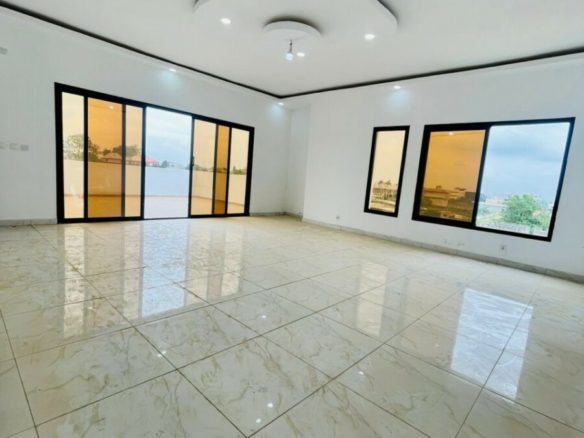 💠 Cocody Angre nouveau chu, Djorogobité 💠 ✅ Usage: Bureau ou Habitation 🌺