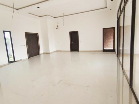 En vente Villa basse située a bingerville en face du nouveau palais de justice