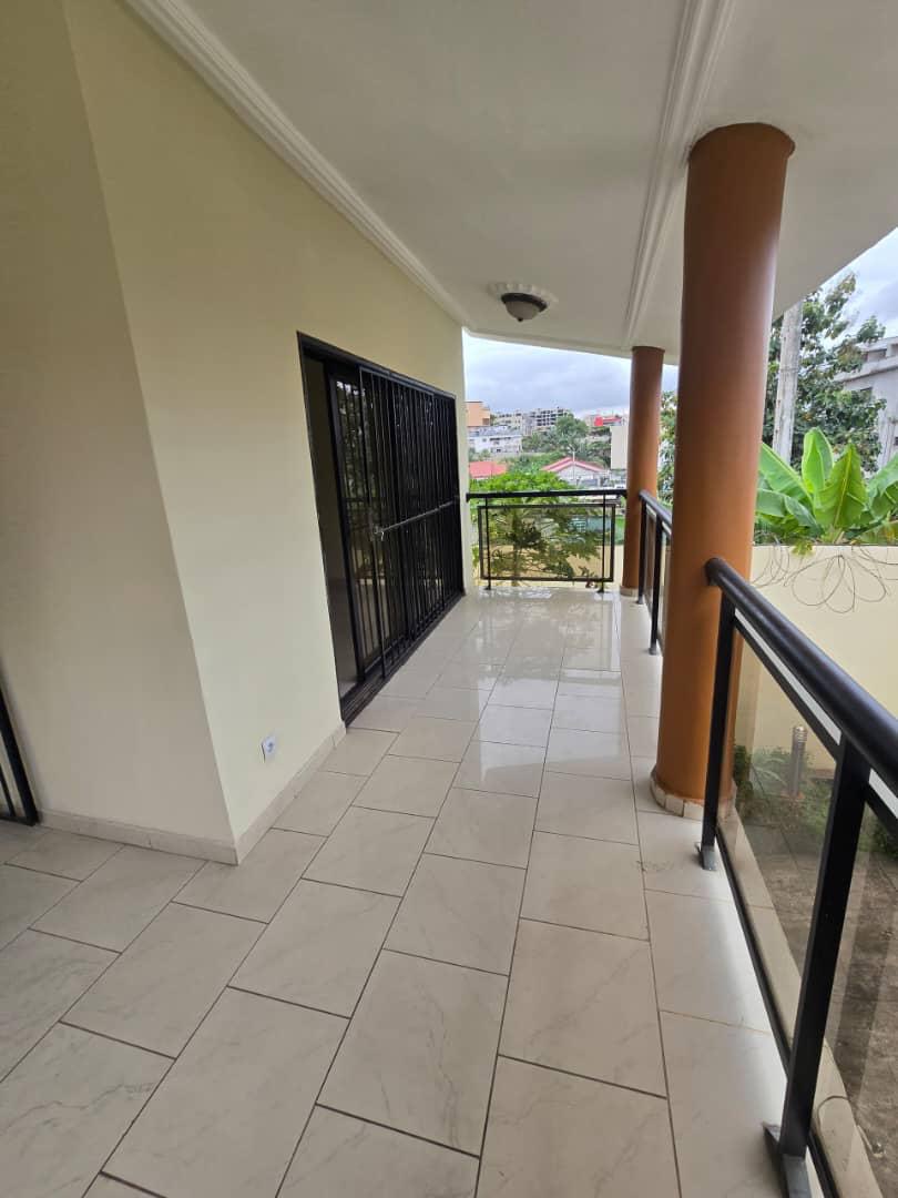 𝐋𝐎𝐂𝐀𝐓𝐈𝐎𝐍 𝐃𝐔𝐏𝐋𝐄𝐗 𝟔 𝐏𝐈È𝐂𝐄𝐒 , 𝐉𝐀𝐑𝐃𝐈𝐍