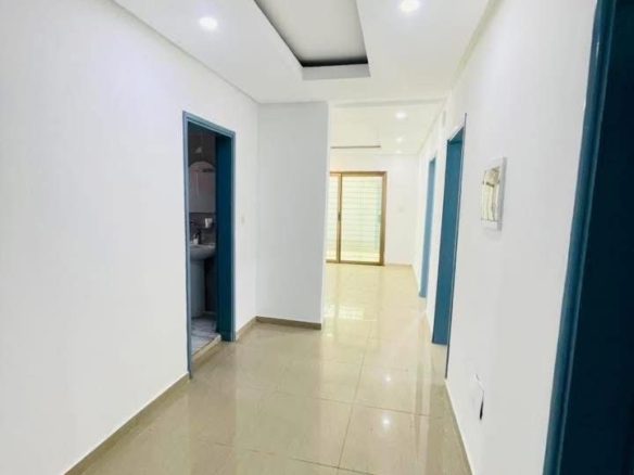 CÔTÉ DIVOIRE ( PORT-BOUET ) A LOUER VILLA 🏠 BASSE (04)PIÈCES ABIDJAN ROND POINT ANANI