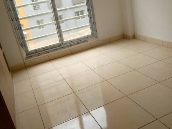 Location à Bingerville d’une 4 pièces dans la cité Addoha ( en allant dans le village