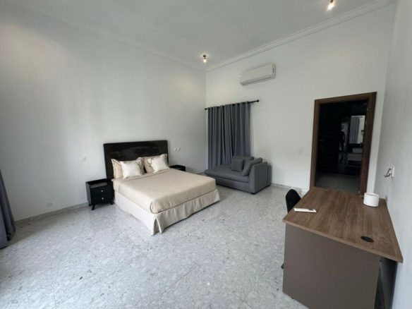 VILLA MEUBLEE, Riviera Golf 04 – Beverlly Hills, Une belle villa duplex lumineuse entière