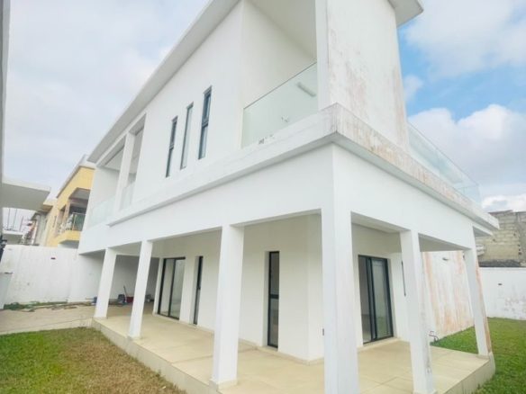 𝐕𝐄𝐍𝐓𝐄 𝐃𝐄 𝐃𝐔𝐏𝐋𝐄𝐗 𝟔 𝐏𝐈𝐄𝐂𝐄𝐒 𝐀𝐕𝐄𝐂 𝐆𝐀𝐑𝐀𝐆𝐄 𝐁𝐢𝐧𝐠𝐞𝐫𝐯𝐢𝐥𝐥e