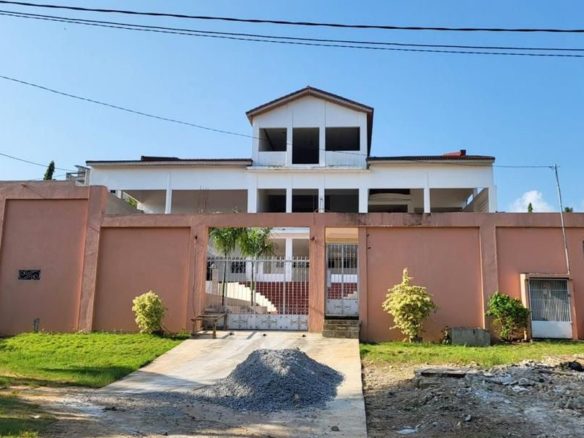 🏨 Résidence hôtel à vendre en l’état à Bingerville non loin du lycée jeunes filles ♦️