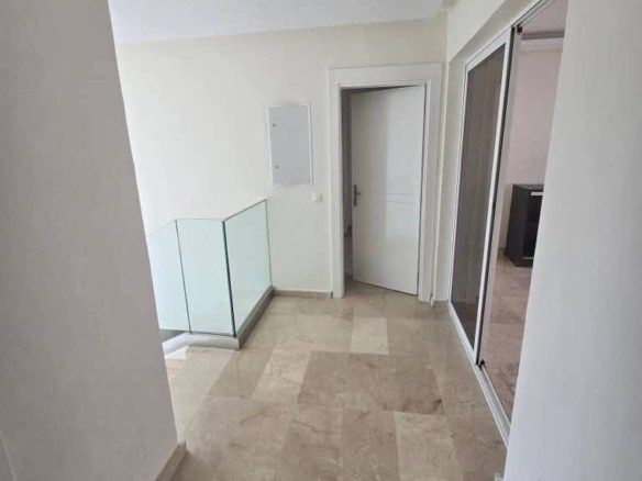 𝐋𝐎𝐂𝐀𝐓𝐈𝐎𝐍 𝐃𝐔𝐏𝐋𝐄𝐗 𝟔 𝐏𝐈È𝐂𝐄𝐒 ,𝐏𝐈𝐒𝐂𝐈𝐍𝐄 , 𝐉𝐀𝐑𝐃𝐈𝐍