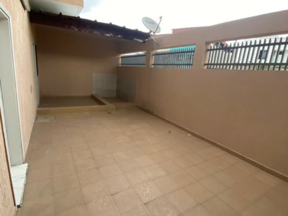 Duplex 5 pièces autonomes avec un garage de 3 voitures 🚗🚗🚗 balcon dans la chambre