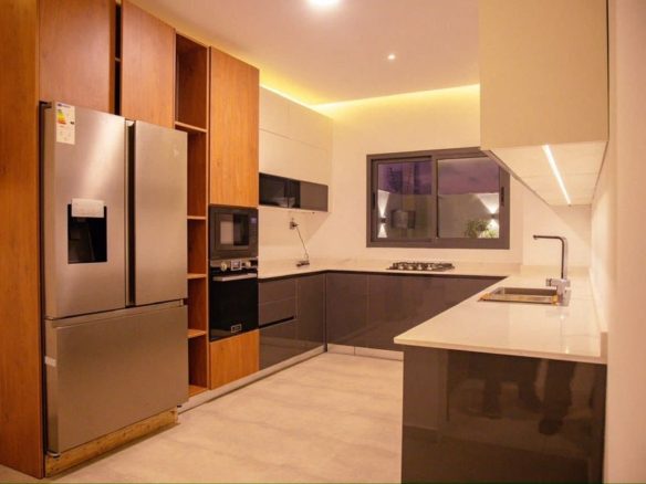 EN VENTE – Villa Duplex haut standing à Cocody Angré Nouveau CHU – ⁠04 chambres spacieuses